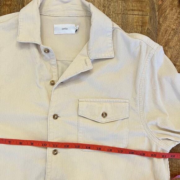 Onia Men's Corduroy Convertible Shirt Medium Swan Cream Button Up Casual - Picture 9 of 10